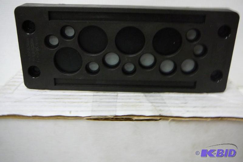 lot 63 image: MURRPLASKIK&nbsp 87301140 8 count ...