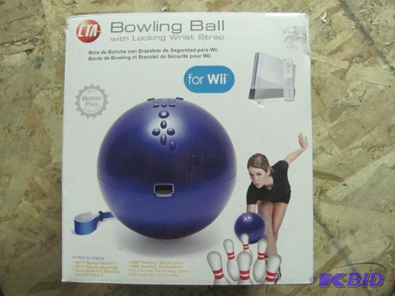 lot 116 image: Wii Bowling Ball with Locking Wrist...