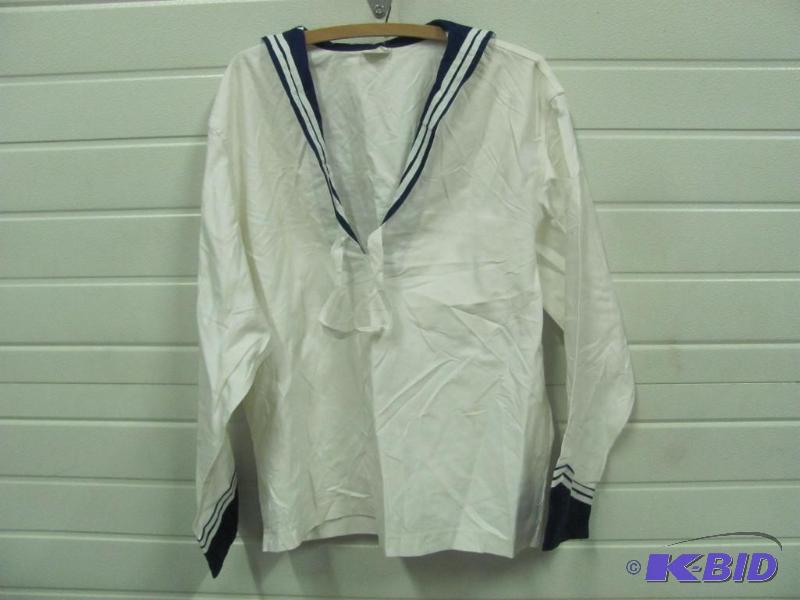 lot 92 image: Check out this cool Italian Navy De...
