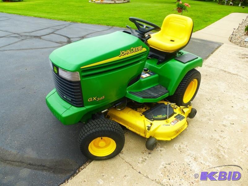 lot 2 image: John Deere GX 345 Lawn Tractor Has...