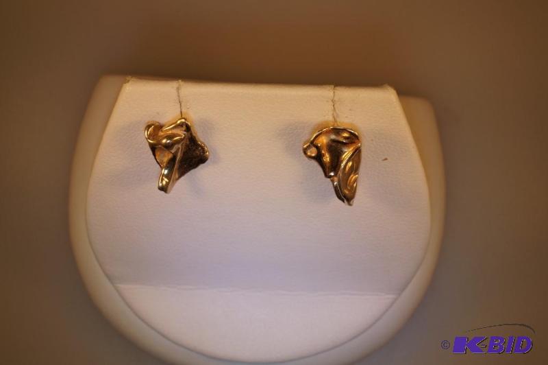 10 Karat Gold Nugget Earrings 2.4 Grams