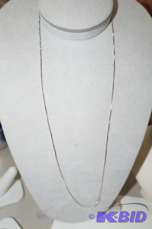 14 Karat White Gold Box Chain 24 2.8 Grams