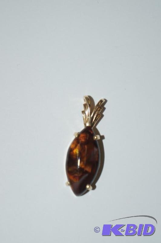 14 Karat Gold Fire Agate Pendant