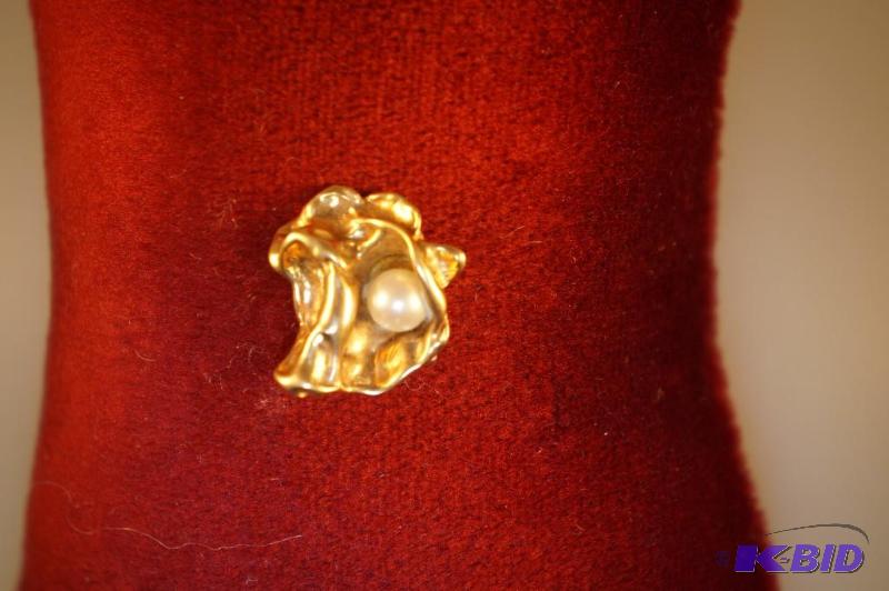 10 Karat Gold Nugget with Pearl 3.8 Grams