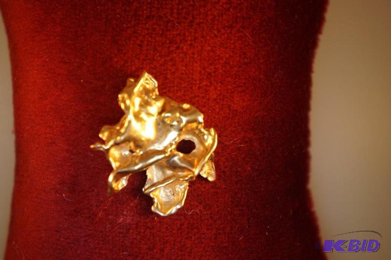 10 Karat Gold Nugget Pendant 4.7 Grams