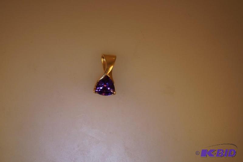 14 Karat Gold Trillion Cut Amethyst Pendant