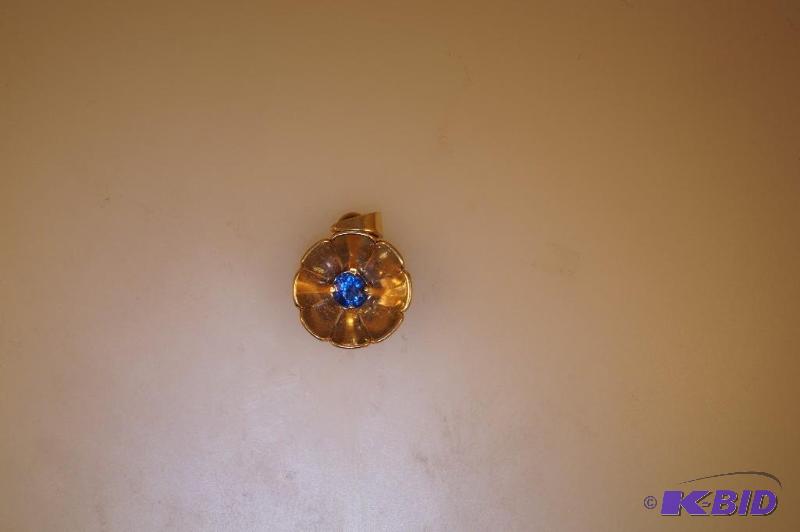 14 Karat Gold Bue Sapphire Pendant