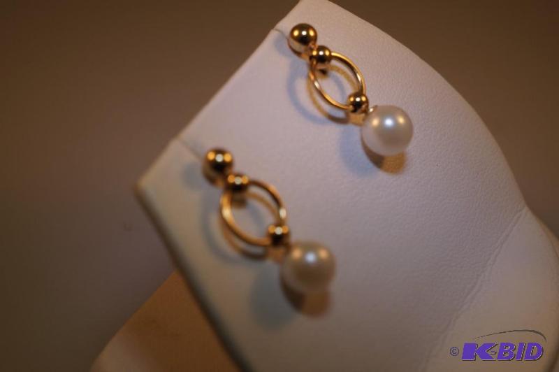 14 Karat Gold 6.5 mm Dangle Pearl Earrings