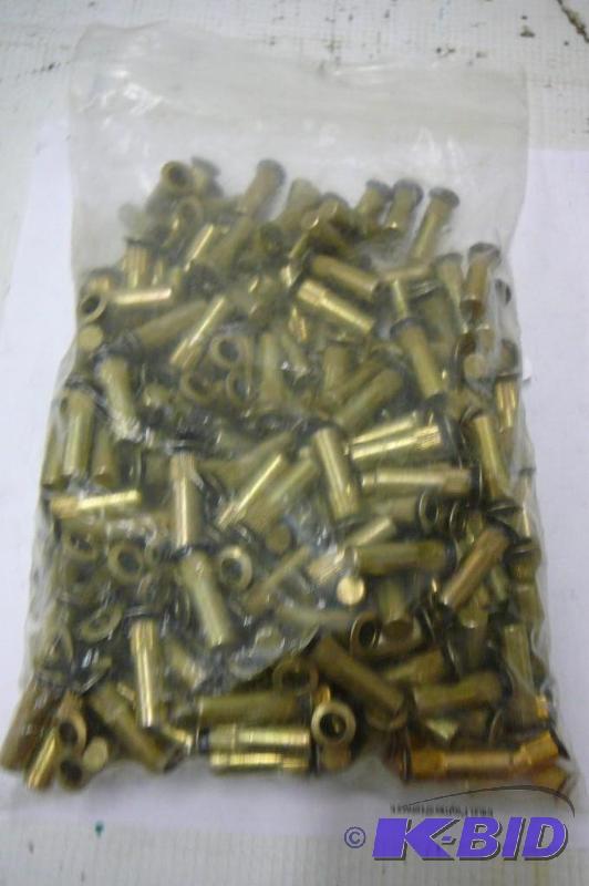 Nut inserts Well nuts Threaded inse...