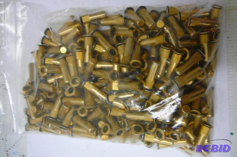 Nut inserts Well nuts Threaded inse...