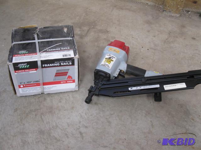 lot 4 image: Model 1000992 framing nailer and ne...