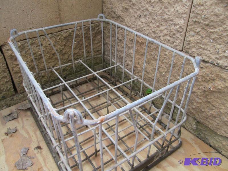 Collector metal milk crate 1z...