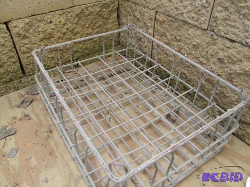 Collector metal milk crate 2g...