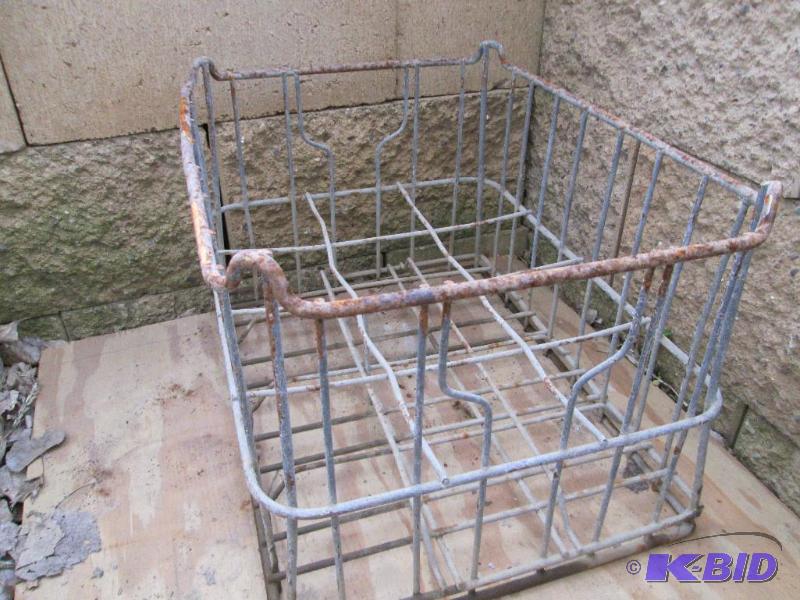Collector metal milk crate 2i...