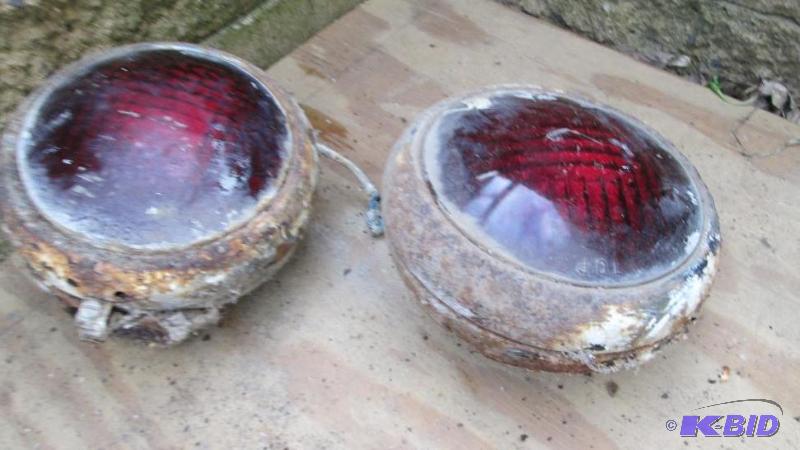 Pair of antique vehicle lights 2o...