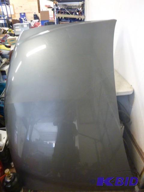 Hood from 2000 GM Suburban&nbsp...