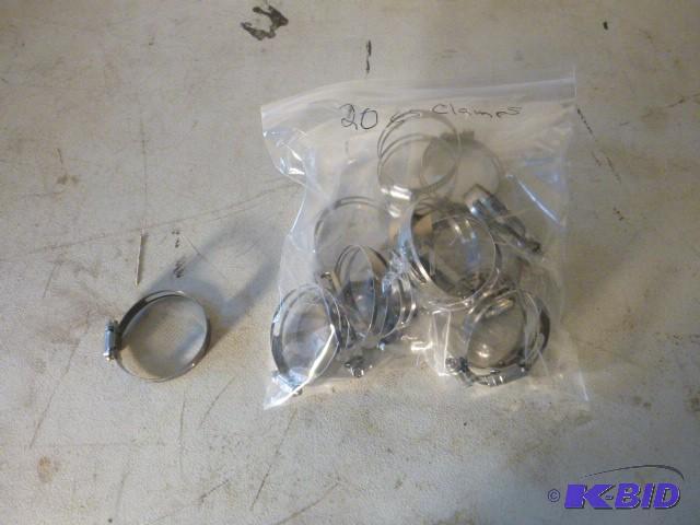 20 SS 2 12&quot Clamps...