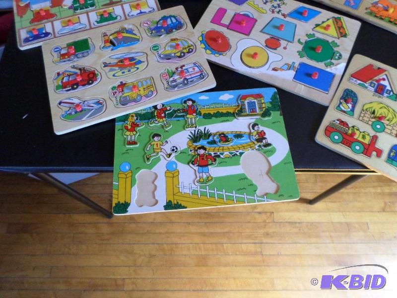 Assortment of wooden puzzles...