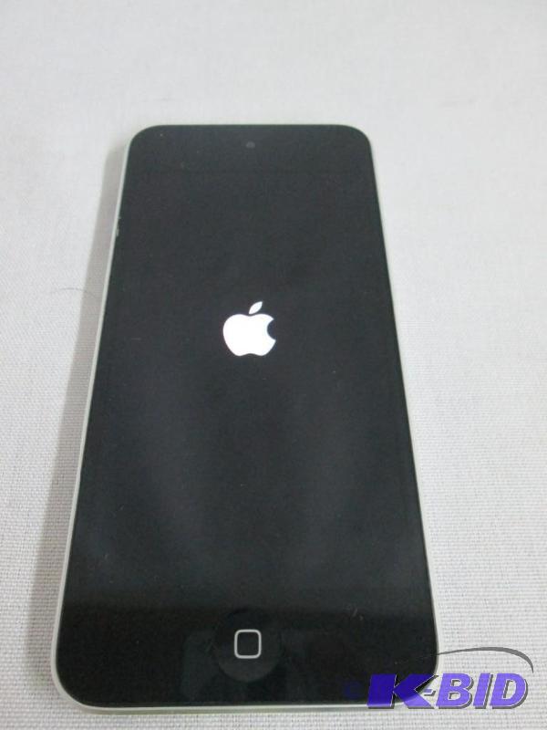 Apple iPod Touch 16GB 5th Generation - Black