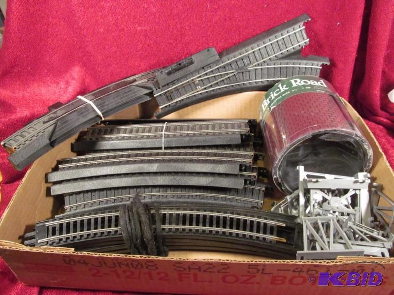 lot 61 image: Lot of HO Scale Tracks, Brick Roadway and Curved Bridge