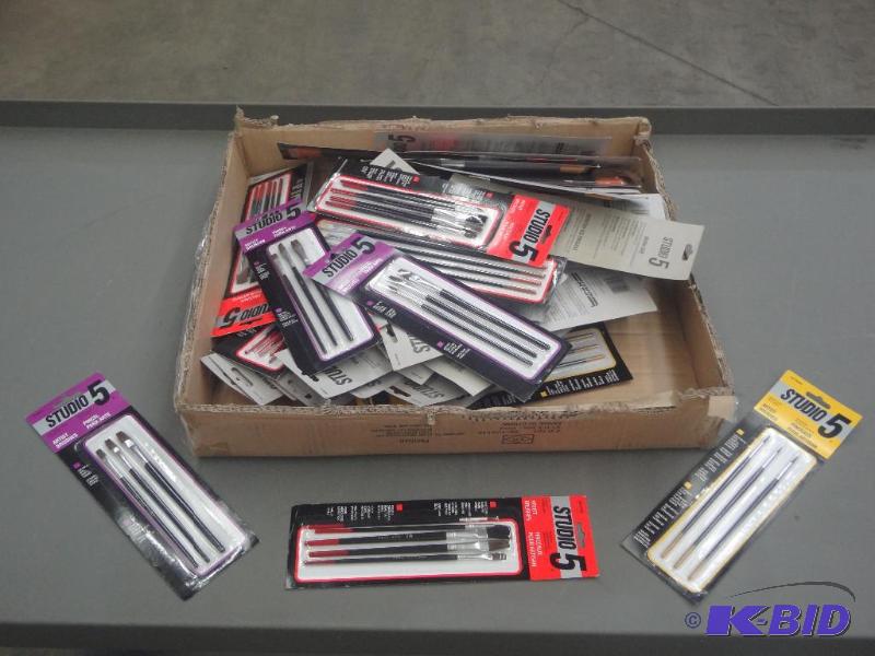 Large Lot Of New Studio-5 Artist Pa...