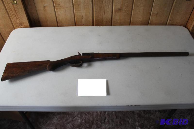 lot 24 image: Leonard octagon barrel 22 rifle, not working,...