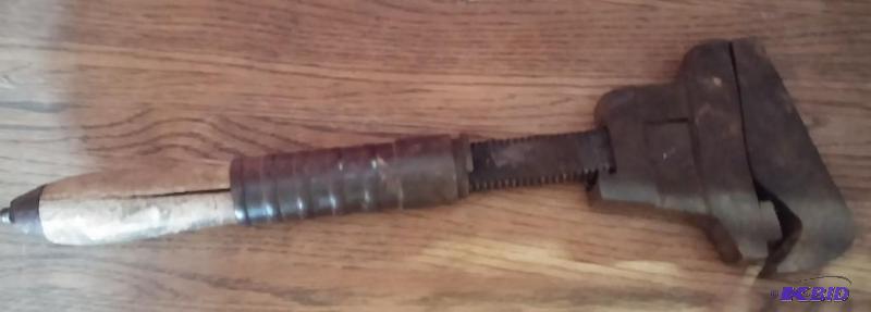 lot 10 image: EXTREME Vintage clamp, vice grip to...