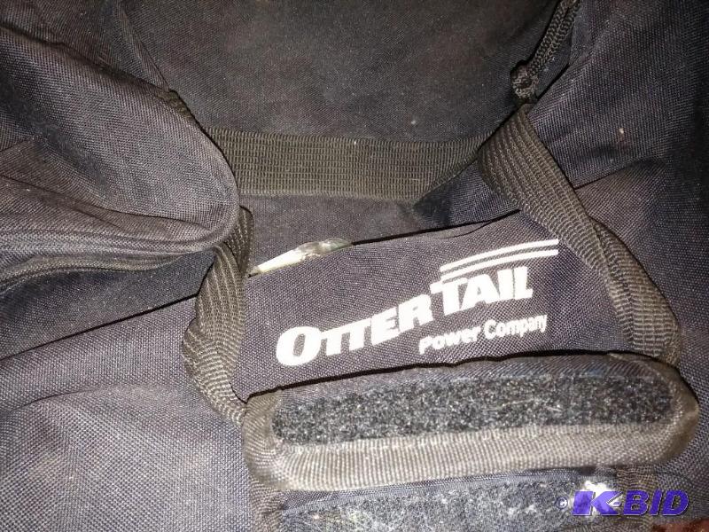 lot 109 image: Ottertail Power tote, lots of pocke...