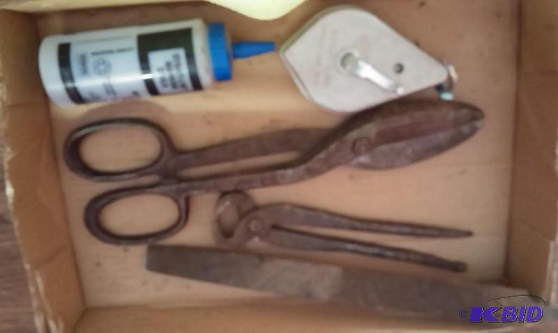 lot 11 image: Lot of vintage tools plus chalk and...