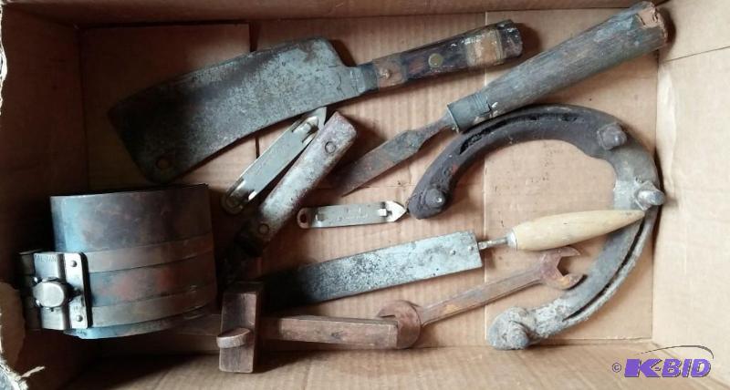 lot 13 image: Lot of vintage tools with old horse...