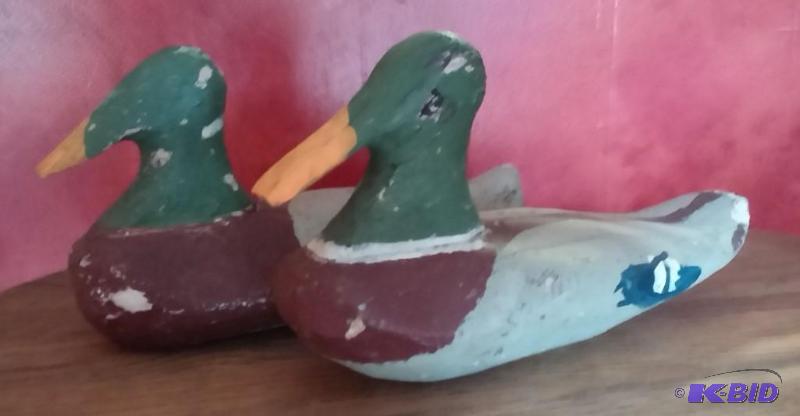lot 18 image: Pair of VINTAGE hand carved Duck De...