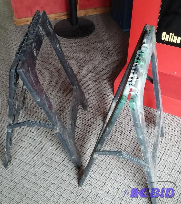 lot 19 image: Set of plastic saw horses...
