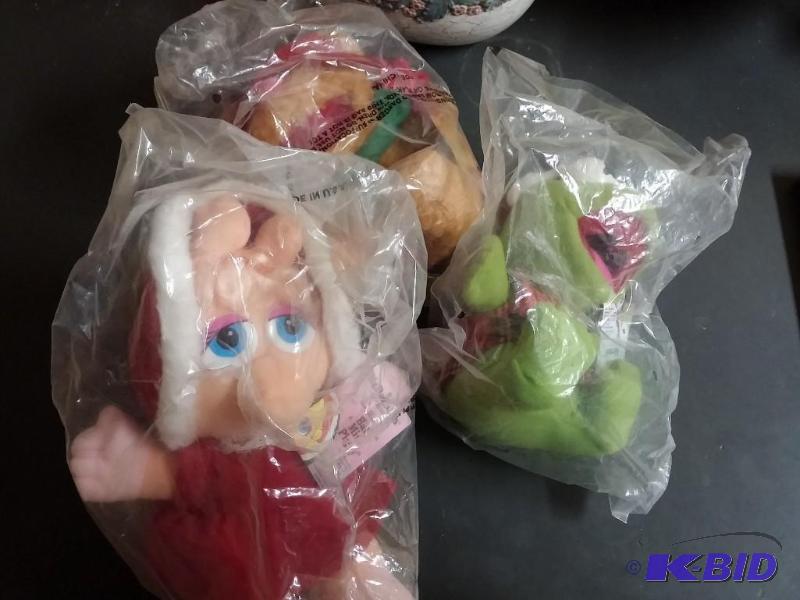 lot 30 image: Lot of vintage McDonald Muppet Babi...