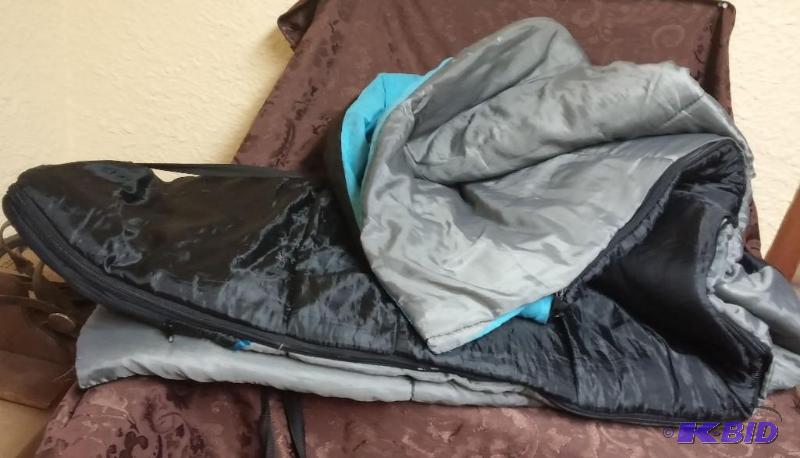 lot 41 image: Outdoor sleeping bagexcellent shape...