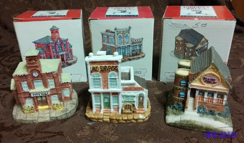 lot 53 image: Lot of 3 1994 Liberty Fall Collecta...