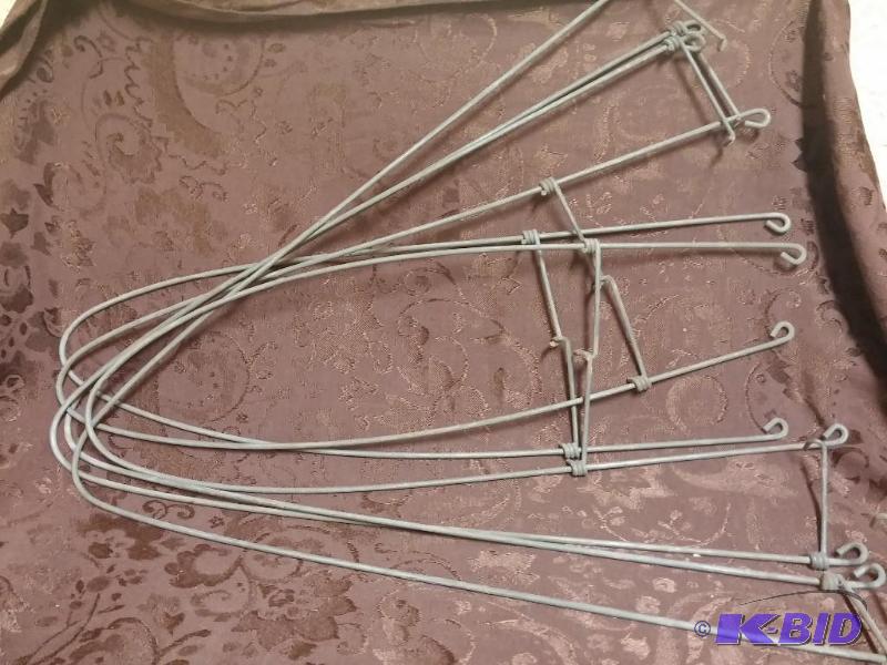lot 70 image: Lot of 6 VINTAGE METAL NEWHOUSE CO....