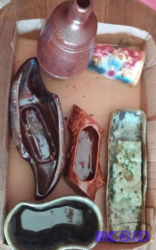 lot 81 image: Large lot of vintage vases, planter...