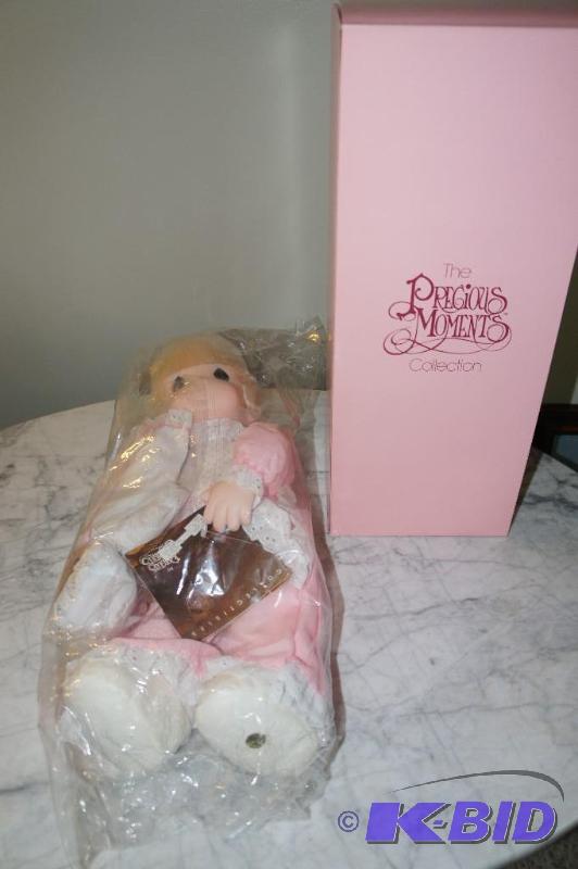 lot 1 image: Jessi & Baby Lis A Collectible Precious Moments Doll - NEW UNOPENED w Original Box