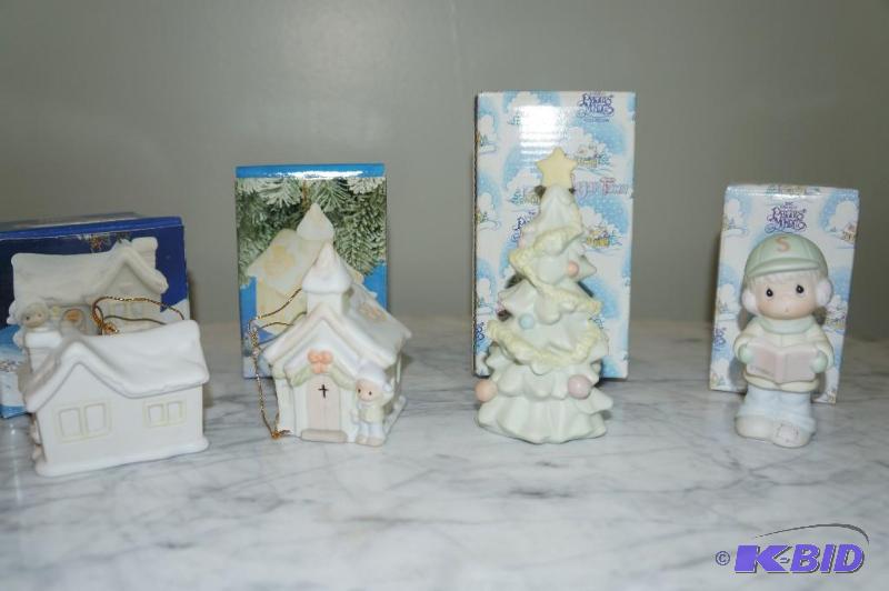 lot 139 image: Lot of 4 Sugar Town Precious Moments Figurines