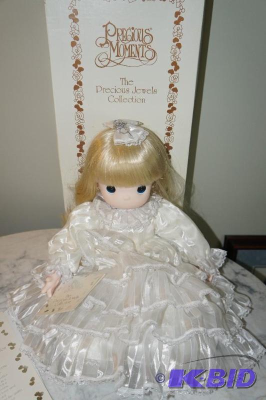 lot 14 image: Crystal of the Precious Jewels Collection 1995 Precious Moments Doll in Original Box