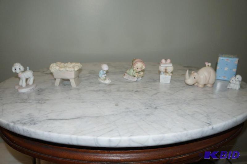 lot 148 image: Lot of 7 Precious Moments Fiqurines