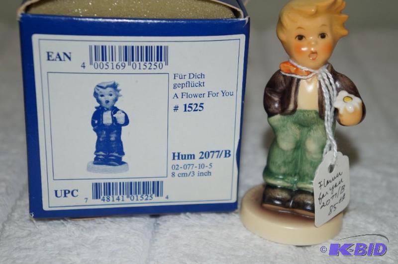 lot 206 image: A Flower For You First Issue Millennium 2000 M.I. Hummel Figurine