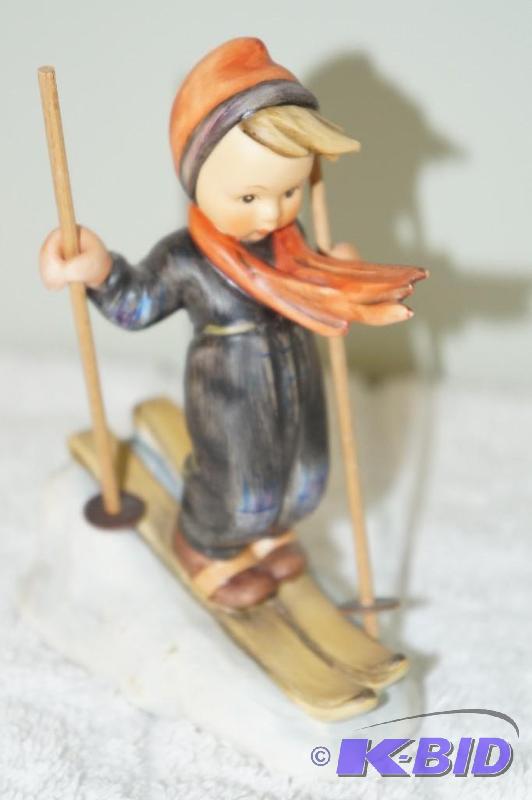 lot 228 image: M.I Hummel Figurine