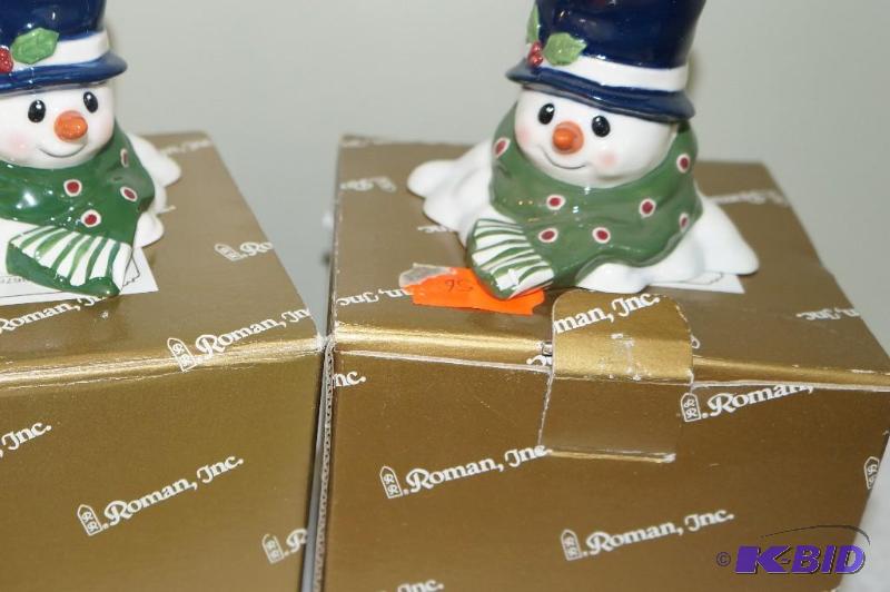 lot 259 image: Set of 2 Roman Porcelain Snowman Candelholders