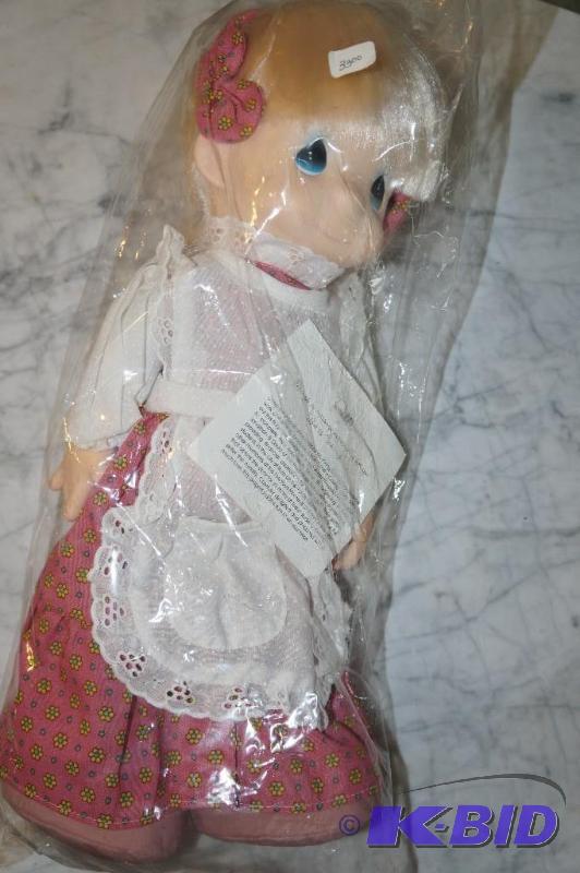 lot 26 image: Patti Precious Moments Doll in UNOPENED PACKAGING