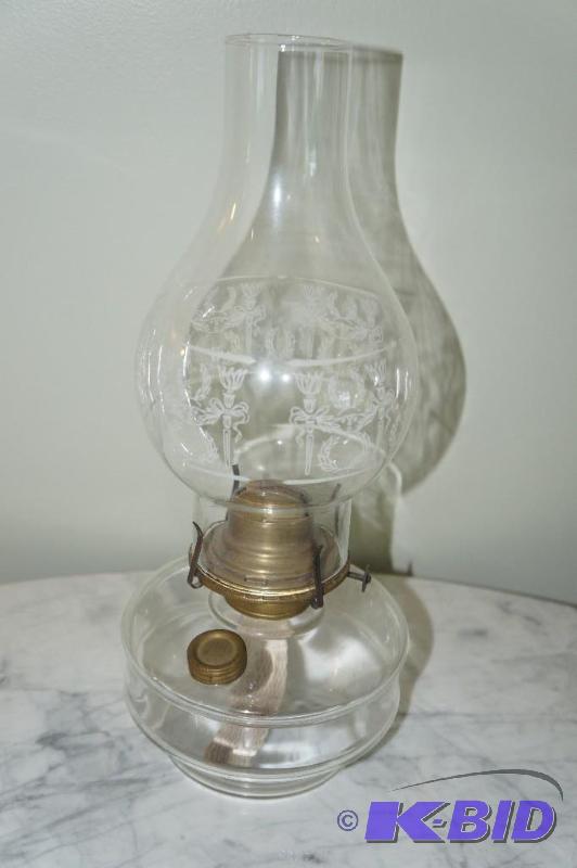 lot 268 image: Vintage Oil Lamp with Etched Design