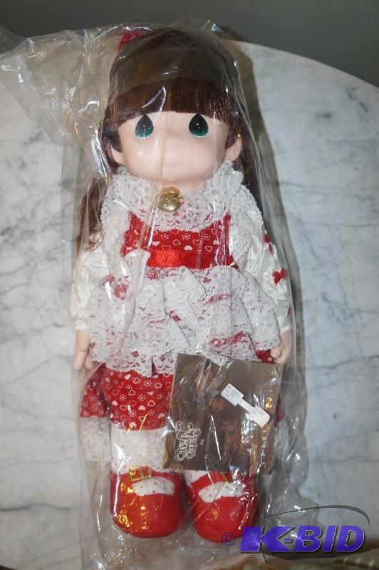 lot 28 image: Rachael Precious Moments Doll