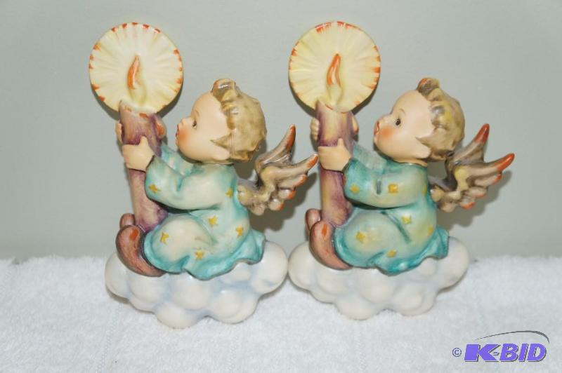 lot 284 image: Set of 2 M.I. Hummel Wall Plaques