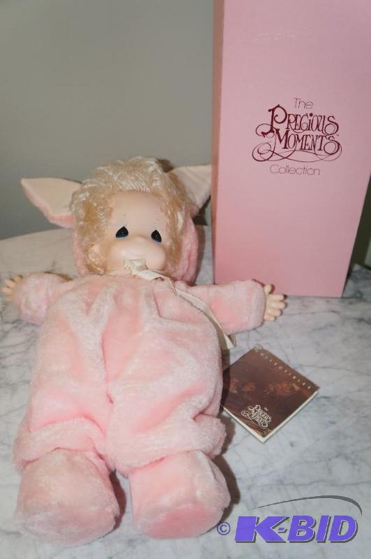 lot 5 image: Heather Precious Moments Doll - With Original Box