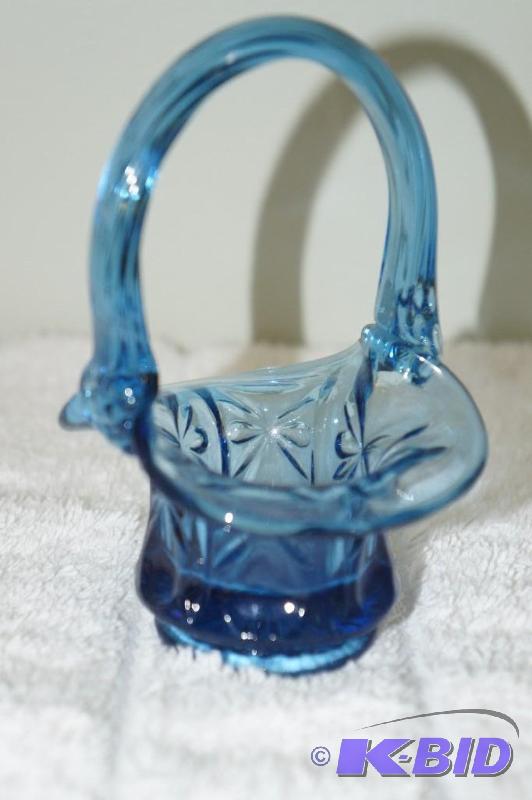 lot 101 image: Fenton Blue Miniature Basket